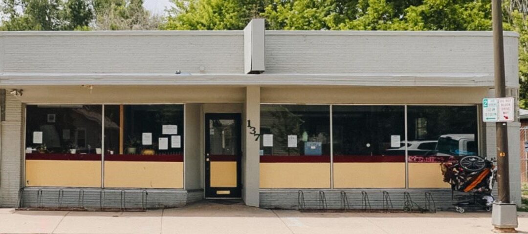 Loveland Duplica Espacios Nocturnos con Carpas FEMA para Combatir la Crisis de Vivienda