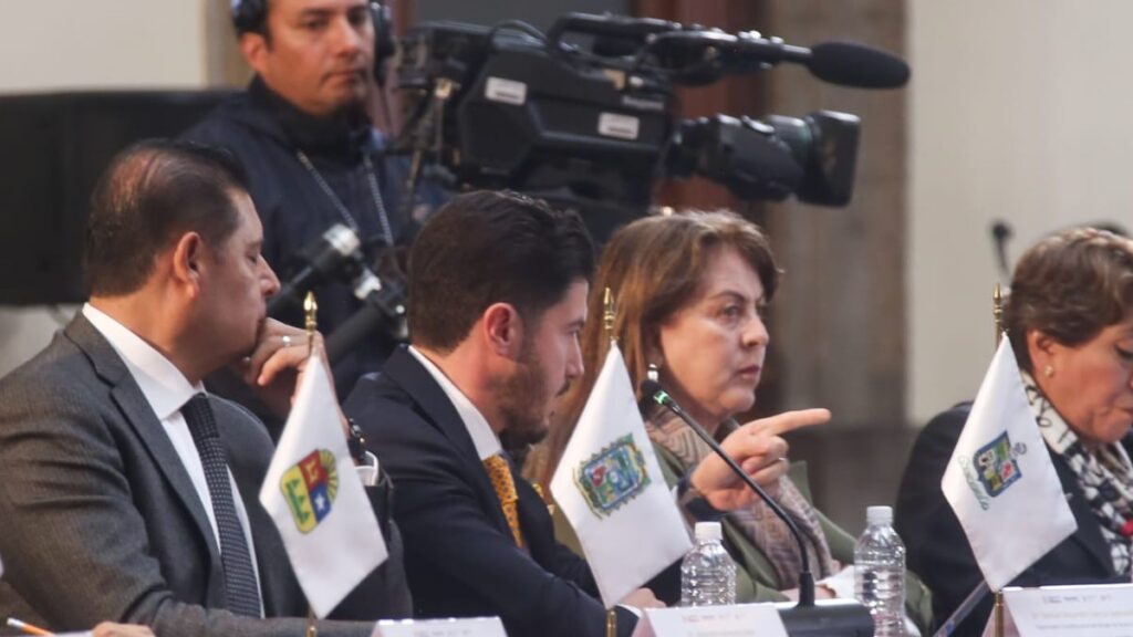 Samuel García Urge a Sheinbaum a Modificar Ley de Contratación de Policías para el Mundial