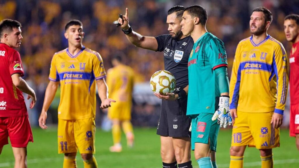 Tigres y el Controvertido Arbitraje: ¿Se Debió Dar un Penal a Toluca?