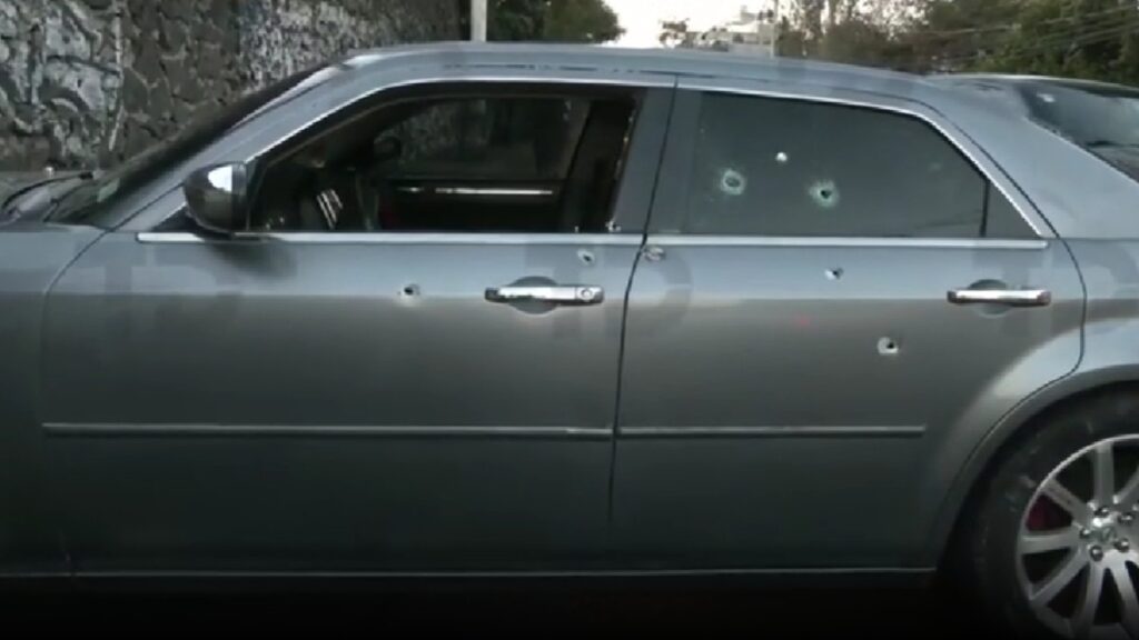 Tlalpan: Policía de CdMx Encuentra Auto Abandonado con Impactos de Bala