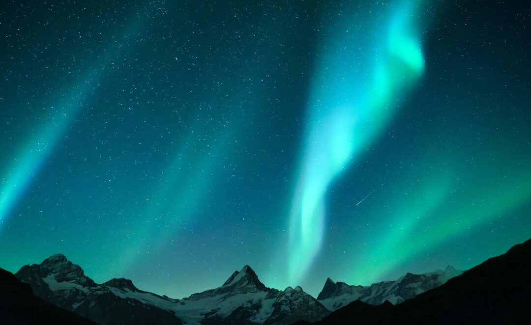 Tormenta Solar Esta Noche: Posible Visibilidad de Aurora Boreal en Estados del Norte de Colorado