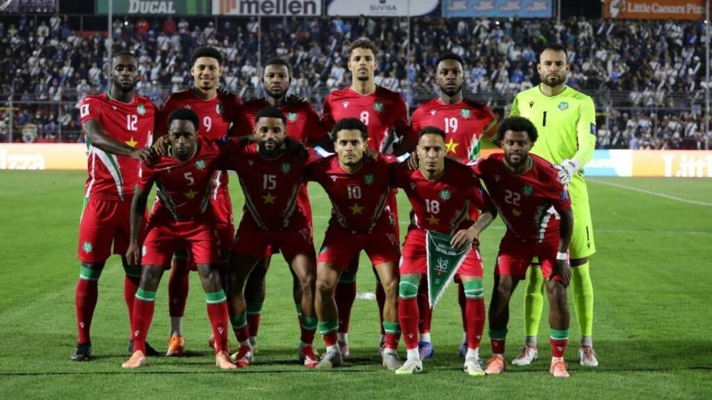 FIFA podría descalificar a Surinam del repechaje para el Mundial 2026