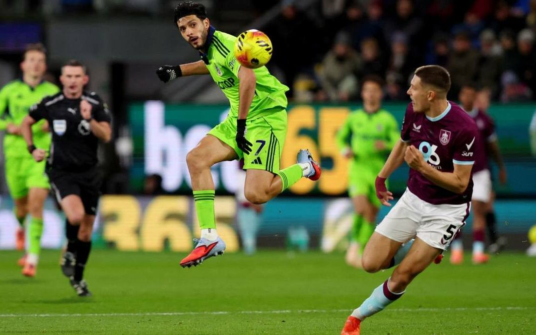 Fulham Rompe Su Mala Racha en la Premier League Contra Burnley: El Desempeño de Raúl Jiménez