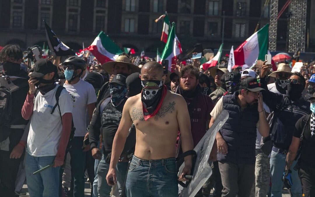 Marchas en Sacramento: Estaciones de Metro y Metrobús Cerradas por Protesta de la Generación Z