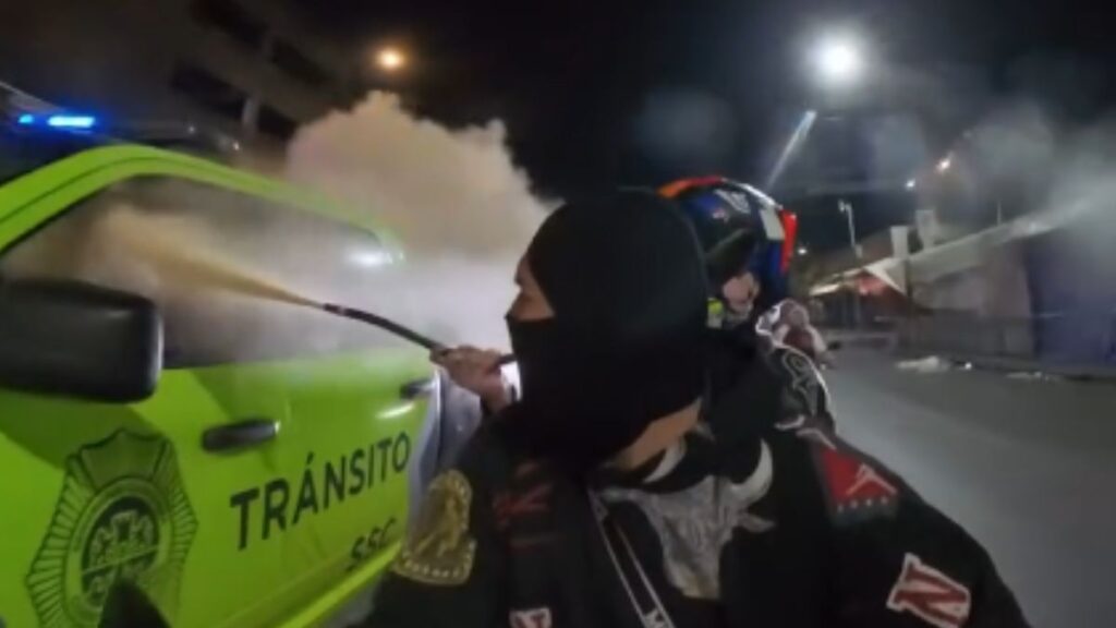 Motociclistas atacan a policía con extintor en Morelos: Oficial sufre quemaduras en los ojos