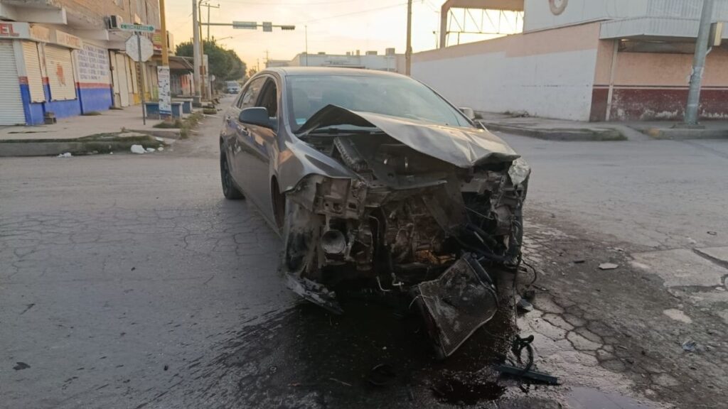 Accidente Automovilístico en San Pedro: Fuerte Choque Deja Daños Materiales Significativos