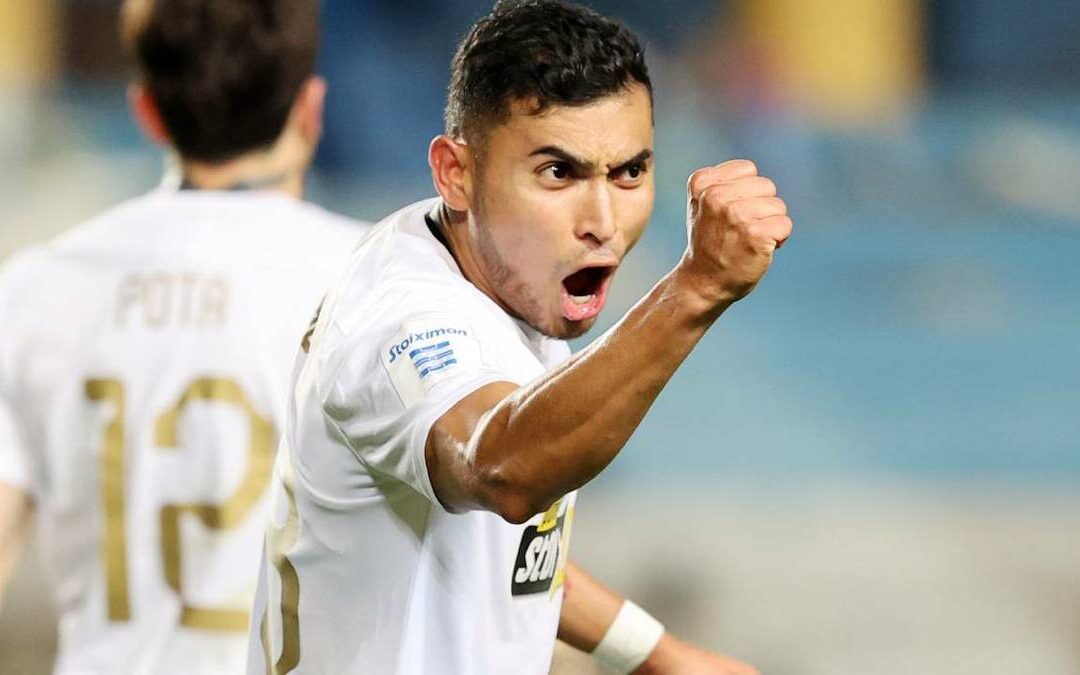 Orbelín Pineda brilla con gol en el triunfo del AEK Atenas sobre Panetolikos