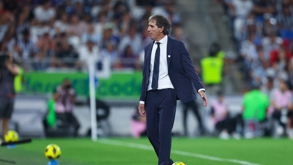 Guillermo Almada sería el nuevo entrenador del Real Oviedo tras pagar su cláusula de Valladolid