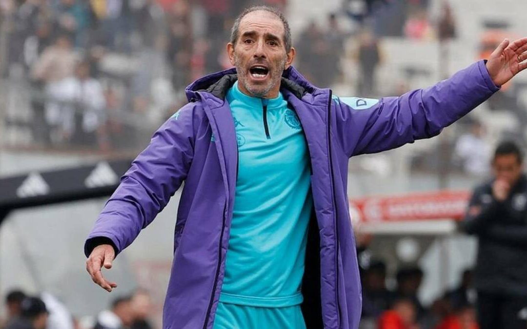 Guillermo Almada Es Despedido por Valladolid en medio de Negociaciones para ser DT del Real Oviedo