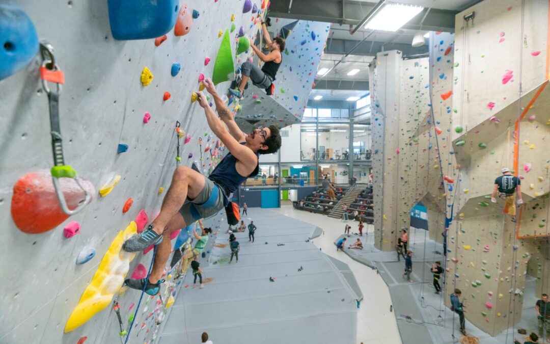 Movement enfrenta acusaciones de prácticas laborales injustas por parte de trabajadores