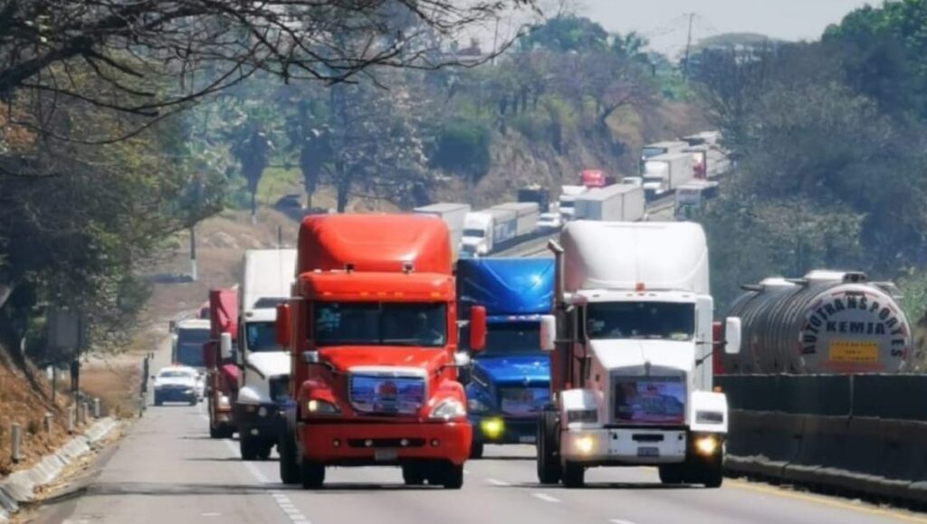 Actualización de Tráfico en la Autopista México-Querétaro: Cierres y Choques hoy 15 de diciembre