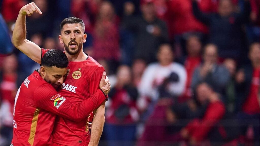 Paulinho Elogia a Alexis Vega: ‘El Gordo es un Fenómeno en el Fútbol Mexicano’