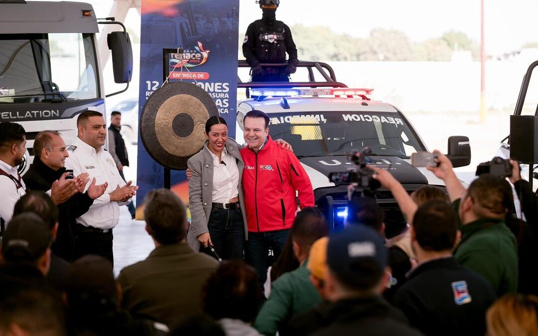 Esteban y Betzabé Refuerzan la Seguridad y Servicios Públicos en Gómez Palacio con Nuevos Camiones y Patrullas