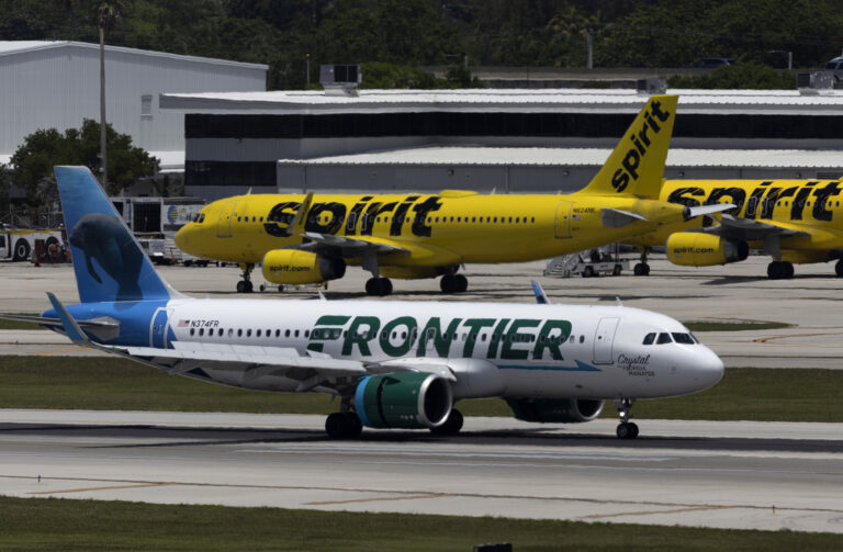 Frontier Airlines Anuncia Cambio de Liderazgo: Nuevo CEO Interino Asumirá a Finales de Año