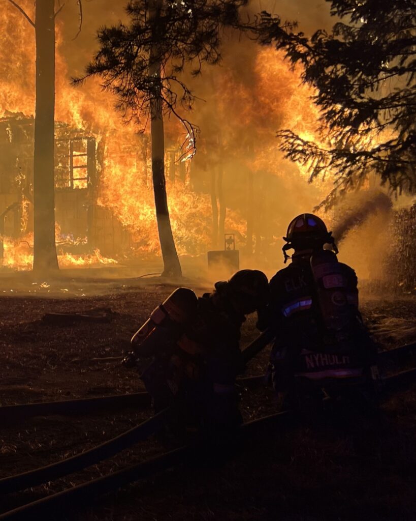 Incendio en Colorado: Generador de Gasolina Causa Destrucción de Vivienda en Vientos Fuertes