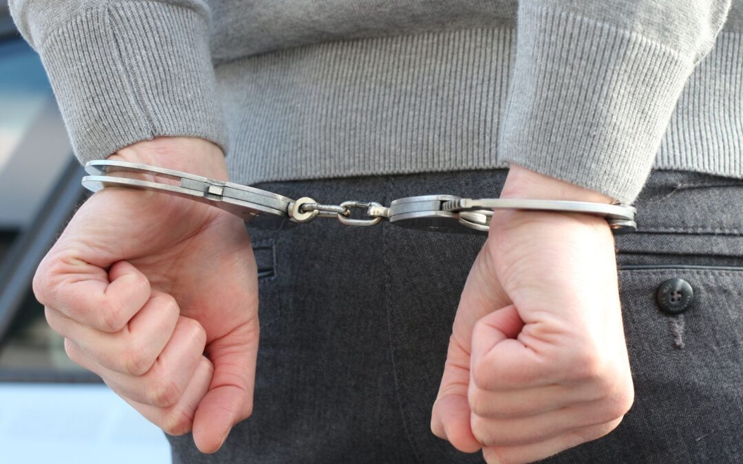 Sentencia Federal de 10 Años para Harold Wesley Snowten IV por Posesión Ilegal de Armas y Metanfetamina