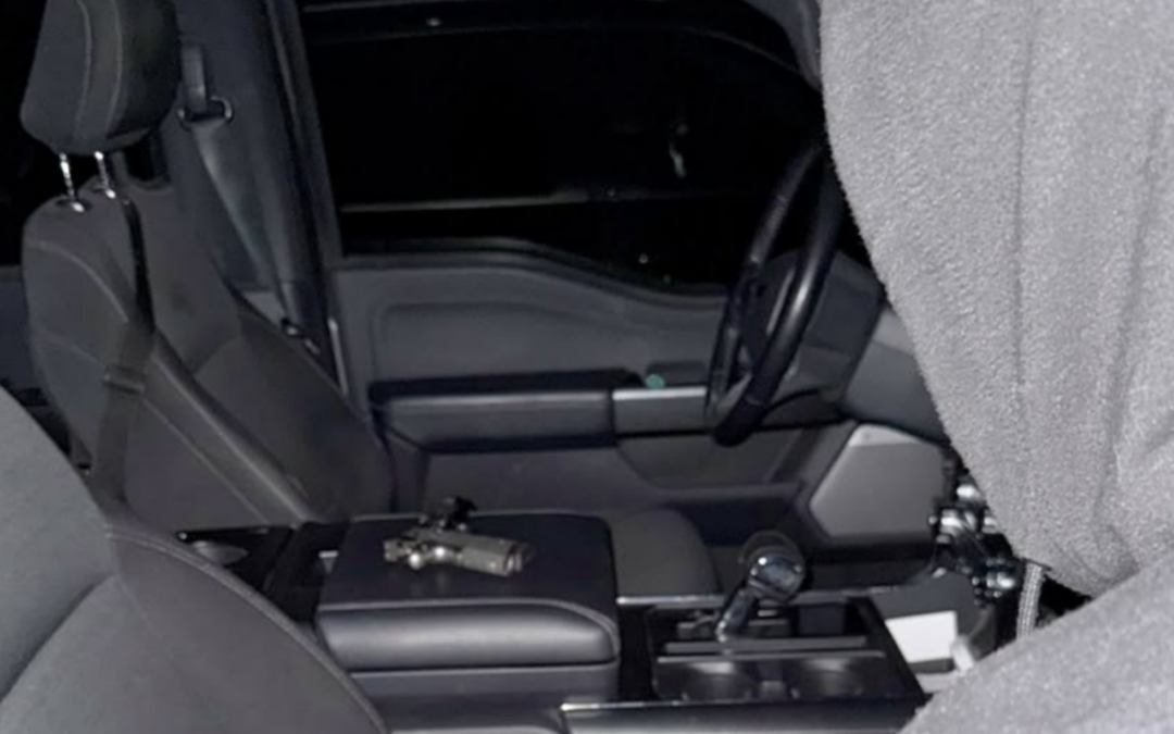 Advertencia sobre Armas de Fuego: La Policía de Las Cruces Alerta sobre el Riesgo de Dejar Armas en el Vehículo