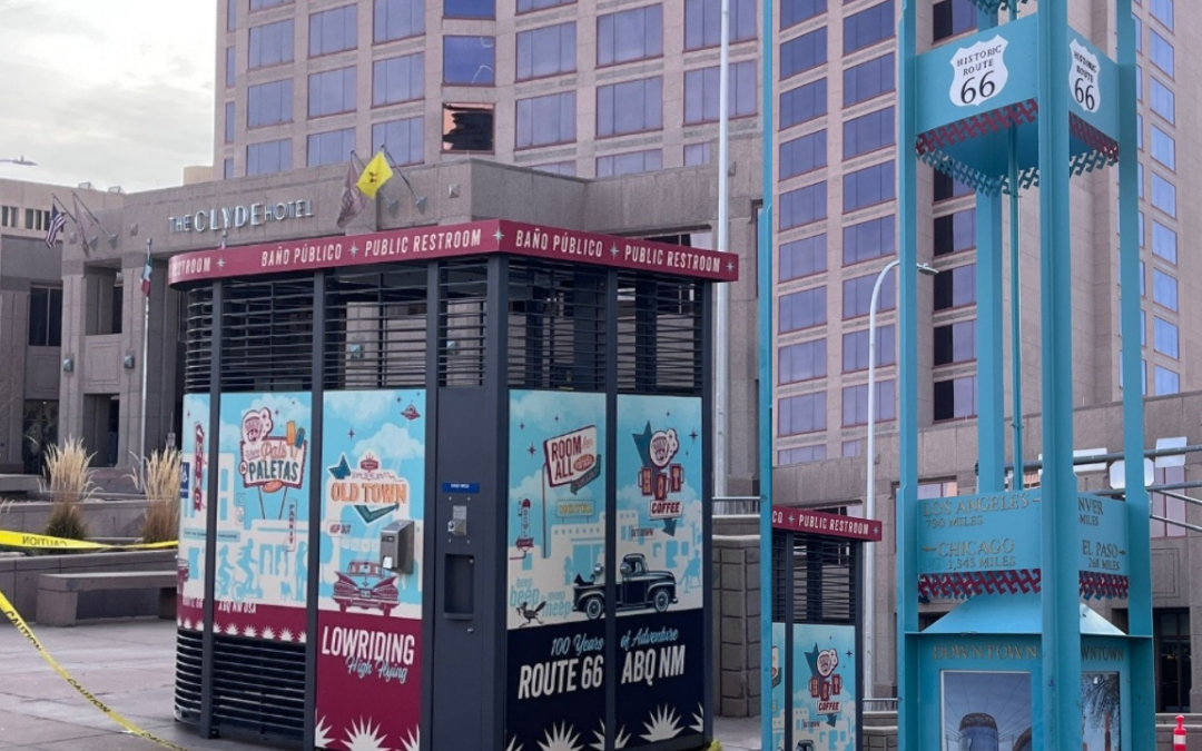 El Innovador Portland Loo: Un Nuevo Baño Público en Civic Plaza, Albuquerque
