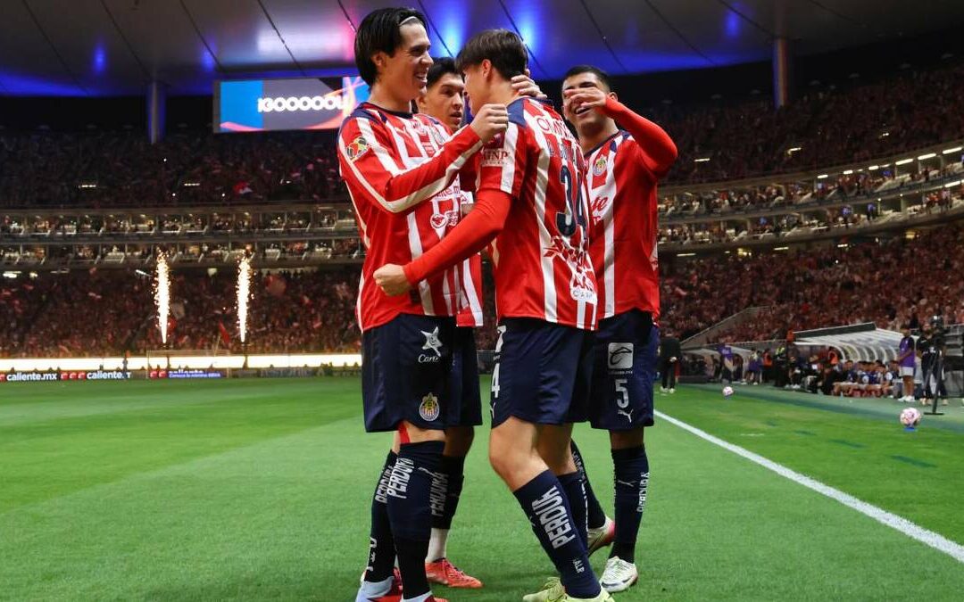 El futuro del delantero de Chivas: ¿rumores de transferencia al Atlante?