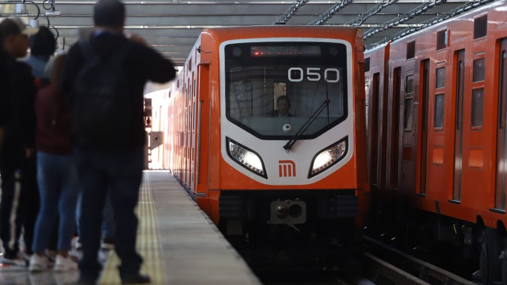 Horarios del Metro y Metrobús en CDMX para el 31 de diciembre y 1 de enero: ¡Planifica tu viaje!