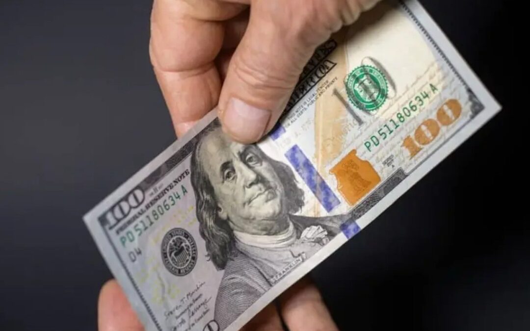 Dólar Hoy: El Peso Inicia el Año con Depreciación en el Tipo de Cambio en México