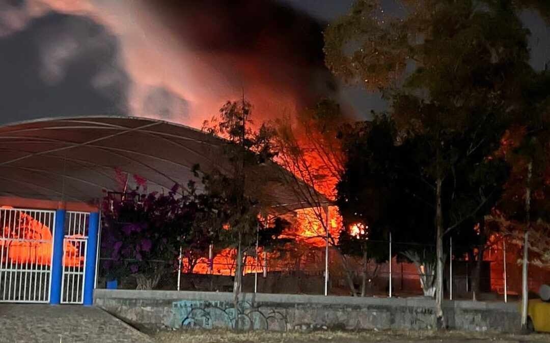 Incendio en Sauceda: Aula de SABES en Guanajuato Afectada Gravemente