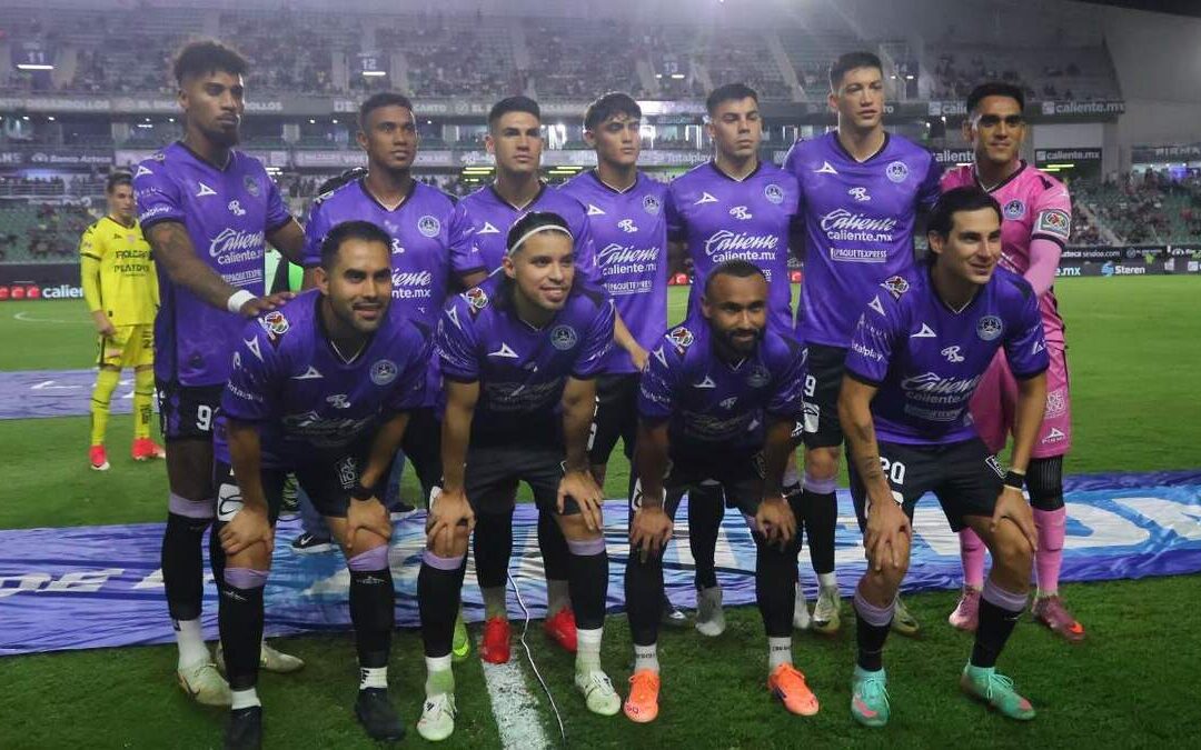 Mazatlán Envía un Mensaje por el Año Nuevo: Aficionados Se Burlan del Equipo