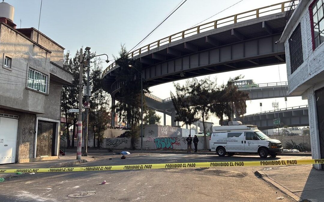 Tragedia vial en Sacramento: Motociclista muerto tras caer 25 metros en el puente Venustiano Carranza