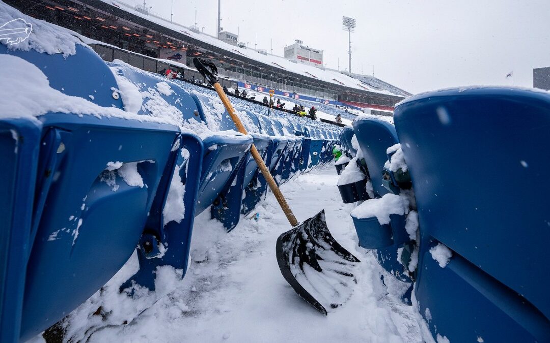 Los Bills Invitan a Aficionados a Limpiar la Nieve del Highmark Stadium: ¡Beneficios Exclusivos!