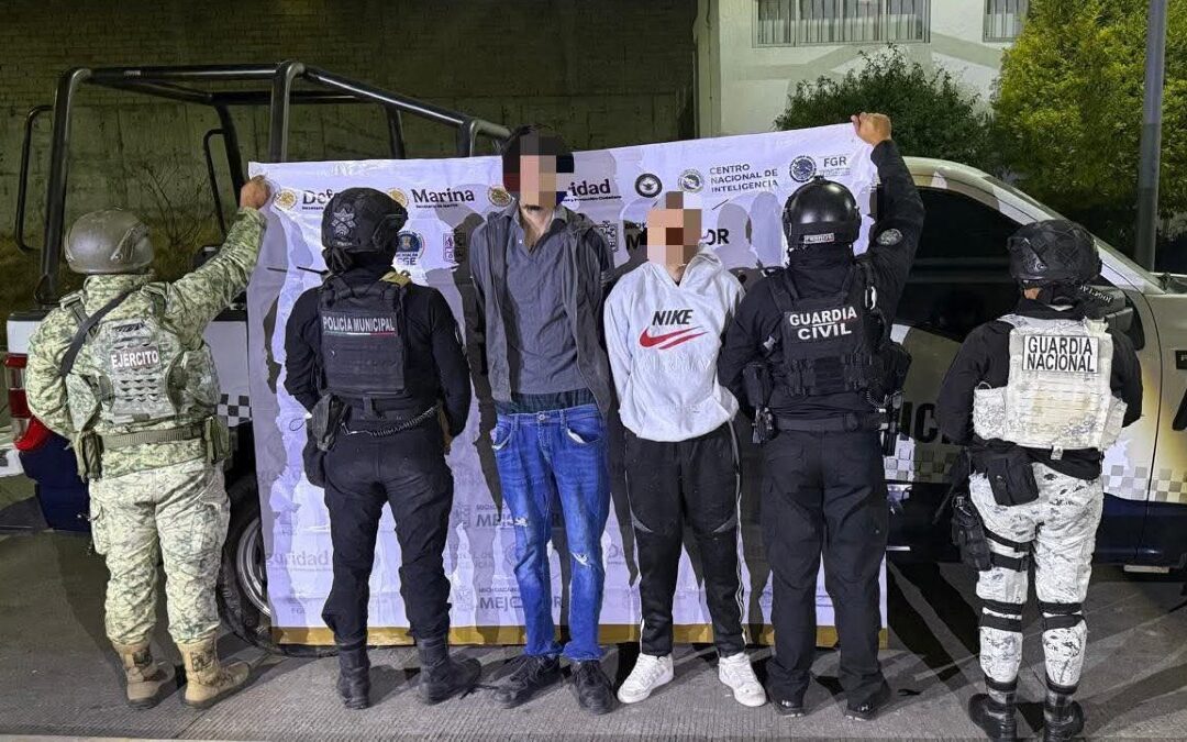 Michoacán: Dos hombres encarcelados tras persecución y ataque a policías municipales