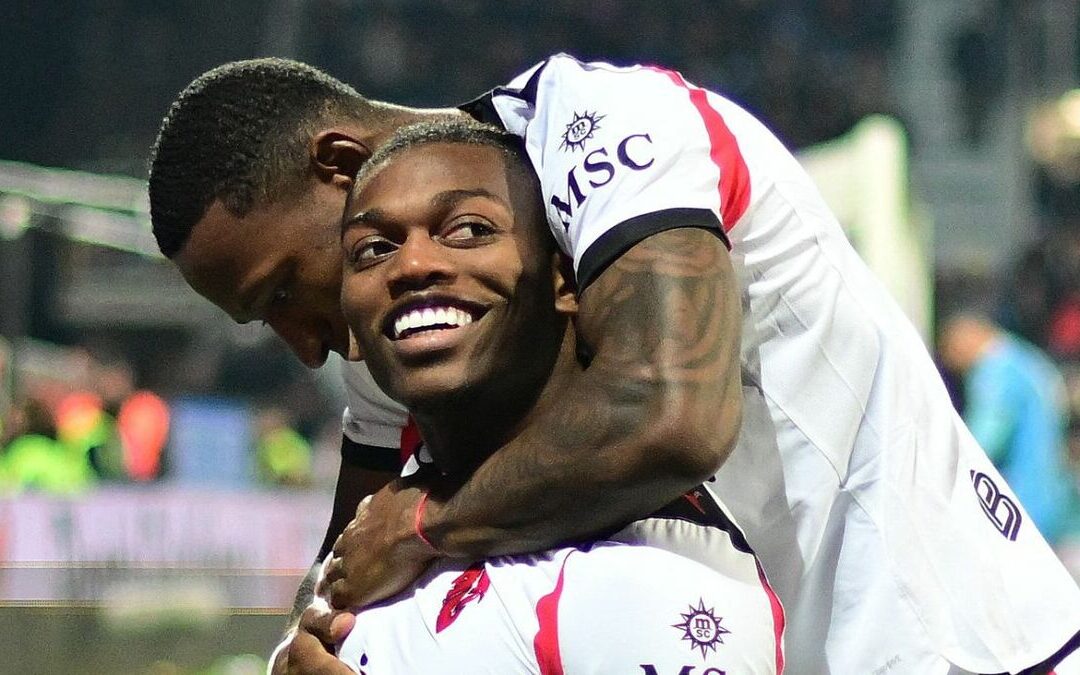 El Milan derrotta al Cagliari y se convierte en líder temporal; debut del reemplazo de Santi Gimenez