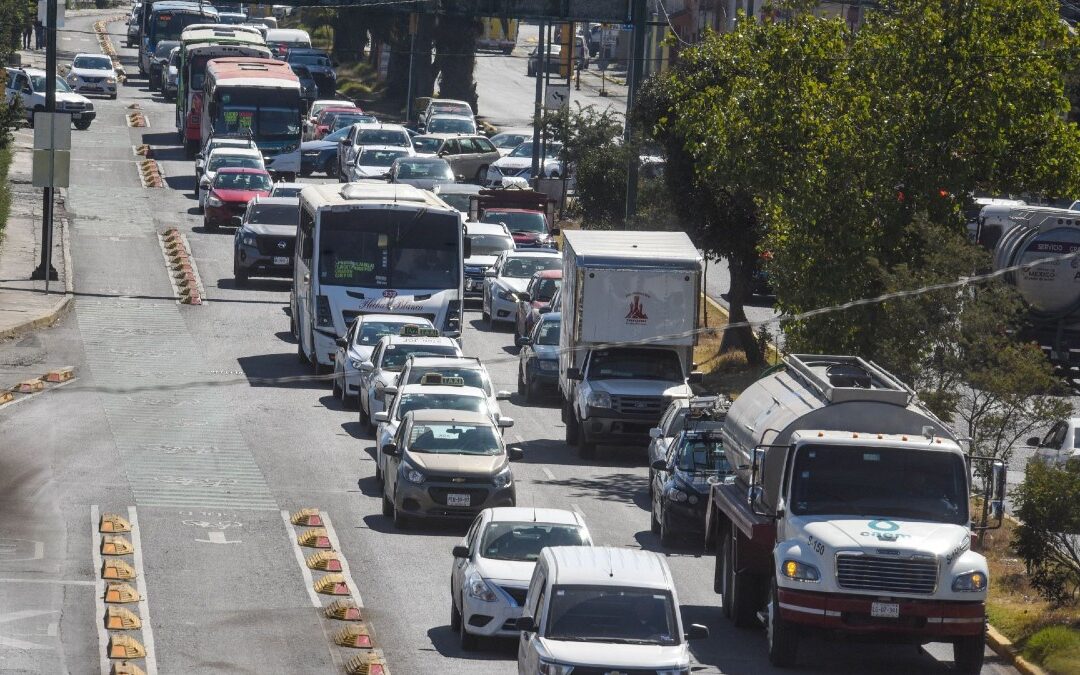 Hoy No Circula en CdMx y Edomex: Descubre qué Autos Tienen Descanso