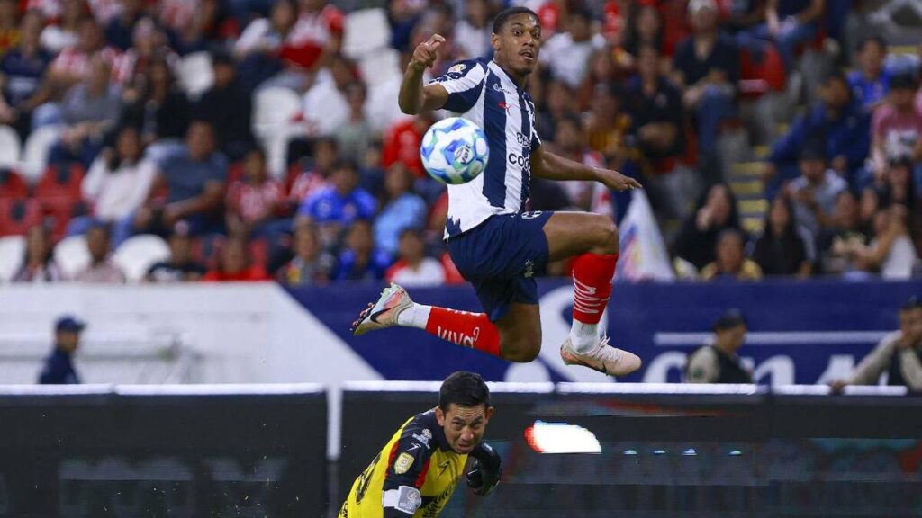 Anthony Martial Brilla con su Primer Gol con Rayados en la Copa Pacifica