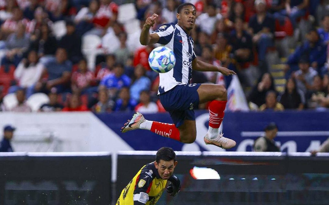 Anthony Martial Brilla con su Primer Gol con Rayados en la Copa Pacifica