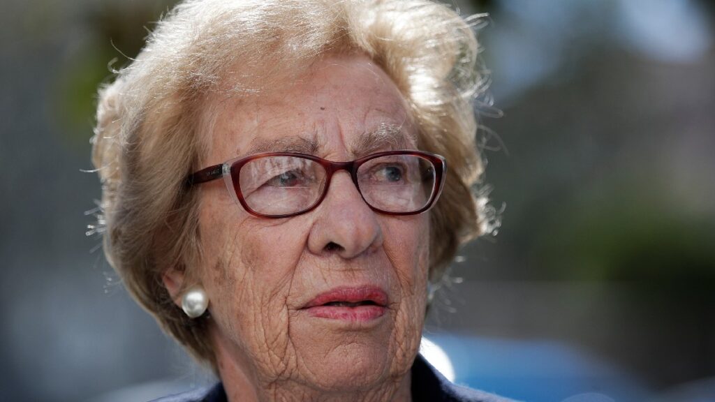Fallece Eva Schloss, la valiente sobreviviente de Auschwitz y hermanastra de Ana Frank, a los 96 años