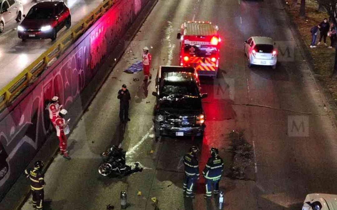Trágico accidente: Motociclista pierde la vida tras choque con camioneta en Circuito Interior, CdMx
