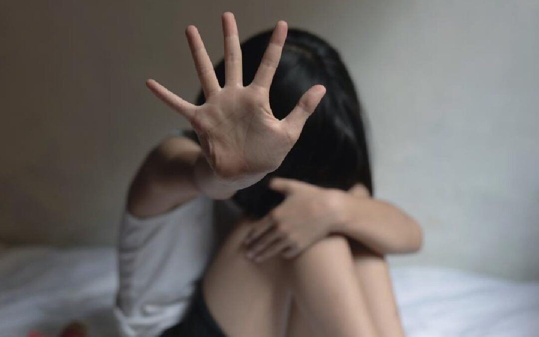 Fiscalía Lleva a Cabo Arrestos por Abuso Infantil y Violación en el AMG