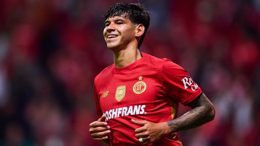 Robert Morales Entrena con Normalidad en Toluca a Pesar de la ‘Novela’ Circundante