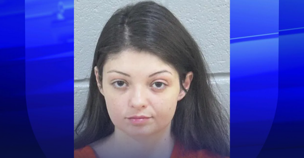 Arresto por asalto en Midland: Ana María Levario acusada de agredir a su madre con un cuchillo