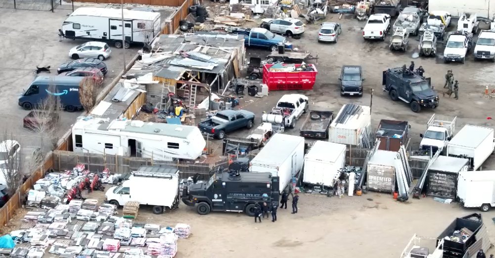 Detenciones en Aurora: Seis Arrestos y Recuperación de Vehículos Robados en Operativo Policial