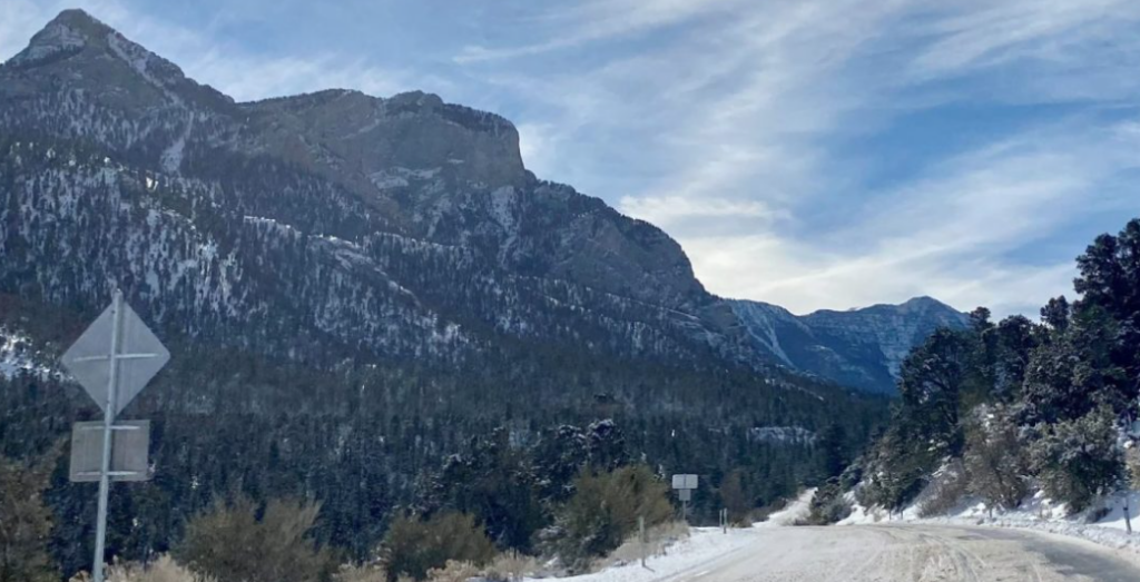 Advertencias de Seguridad por la Escasez de Nieve en Mt. Charleston este Fin de Semana de MLK