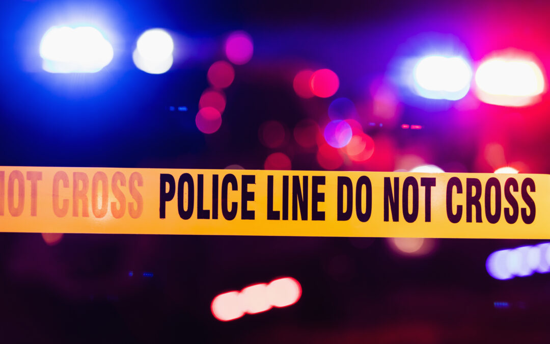 Invasión a apartamento en Thornton: un muerto y tres detenidos tras tiroteo