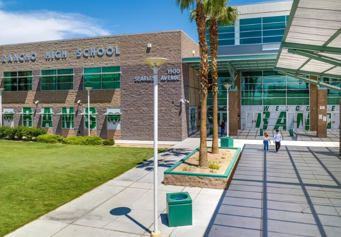 Innovación y Emprendimiento: Estudiantes de Rancho High School Presentan sus Proyectos de Vida